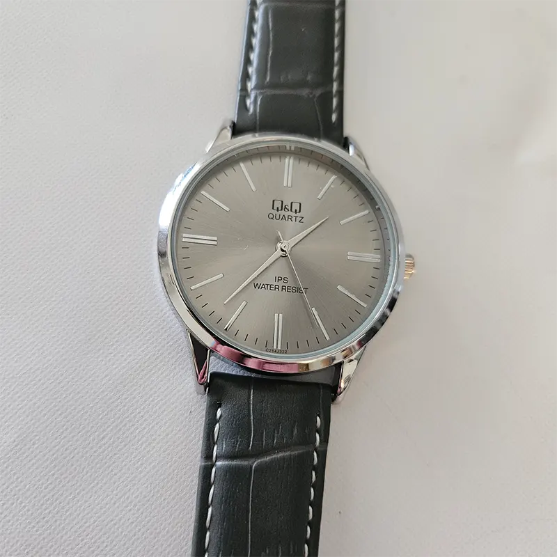 Q&Q Japan Quartz Grey Dial Grey Leather Strap Men's Watch- C214J322Y